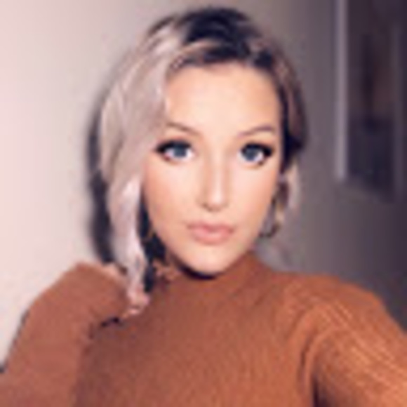 Marissa Tockstein - Poshmark Profile Picture of Marissa Tockstein (@m_tockstein) on Poshmark
