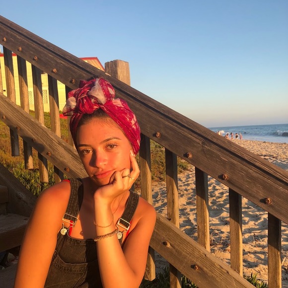 Profile Picture of Kiley Gofourth (@kiley_gofourth) on Poshmark