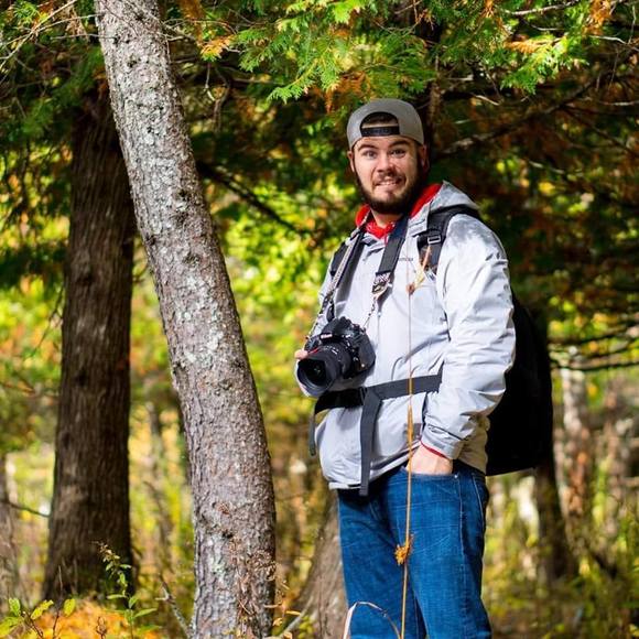 Brett Whitehead - Poshmark Profile Picture of Brett Whitehead (@brettwhitehead) on Poshmark