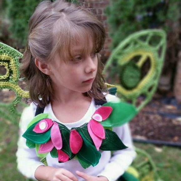 Profile Picture of Beth Lukomski (@cheezequeen) on Poshmark