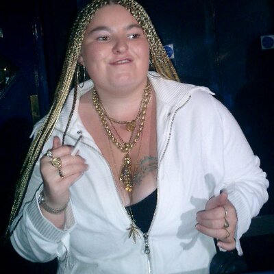 Profile Picture of Hayley Wiseman (@Madheadxo) on Twitter