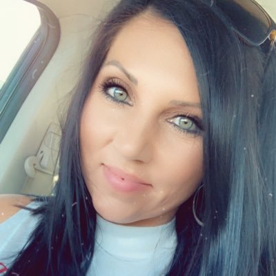 Profile Picture of Angie Brewer (@abrewer06) on Twitter