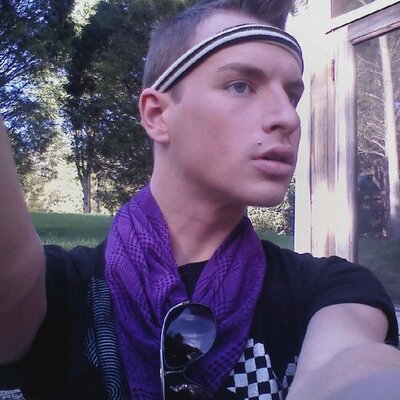 Profile Picture of Matt Midkiff (@livexxlearn) on Twitter