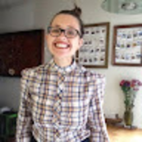 Profile Picture of Thia Bonadies (@thiabonadies) on Poshmark