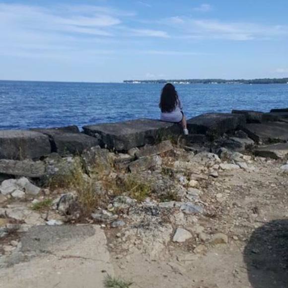Profile Picture of Shari Snodgres (@angelmon1127) on Poshmark
