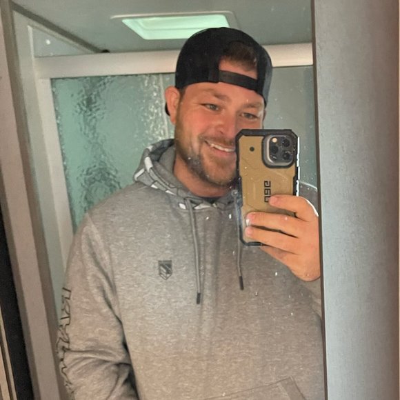 Profile Picture of Josiah Nanson (@josiahnanson23) on Poshmark