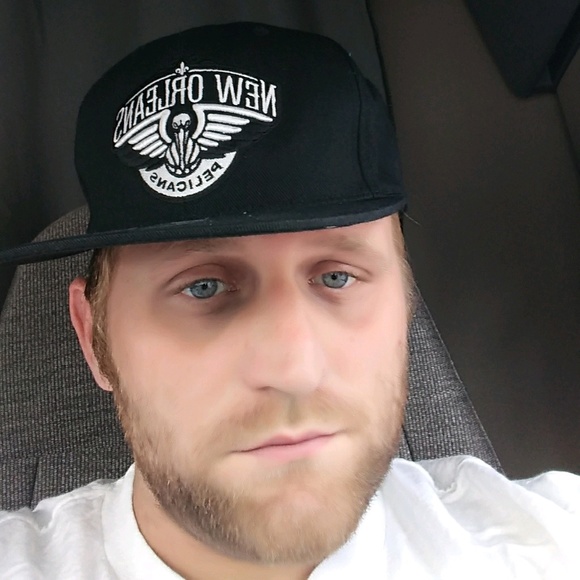 Profile Picture of Joshua Holley (@joshholley) on Poshmark