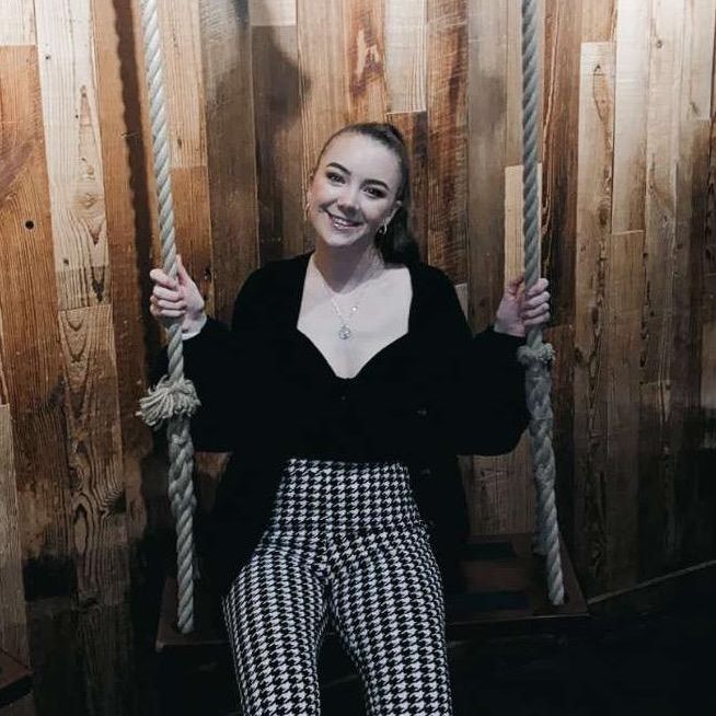 Profile Picture of Catherinef_ (@catherinef_) on Tiktok