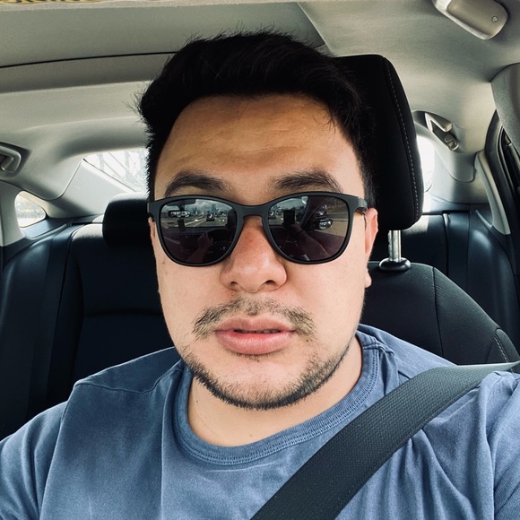 Edwin Hoyos - Poshmark Profile Picture of Edwin Hoyos (@edwin291013) on Poshmark