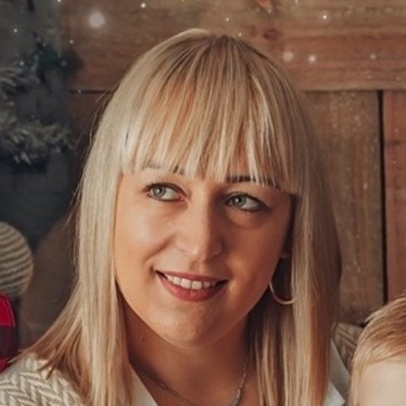 Profile Picture of Izabela Dubrowski (@izabela84) on Poshmark