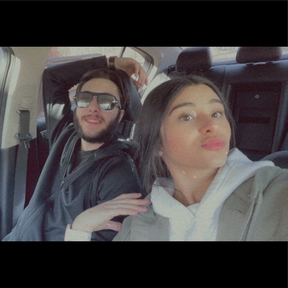 Profile Picture of Cristina Alfano (@cristina_alfano) on Poshmark