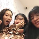 Profile Picture of Sharon (@sharonlikesstrawberrys) on Instagram