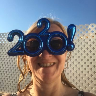 Profile Picture of Caroline Dickinson (@cazjdee67) on Twitter