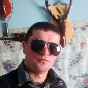 Profile Picture of Laszlo Paul (@laszlo_paul) on Twitter