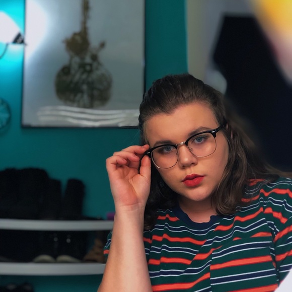 Profile Picture of Marley Stainer (@shopper976) on Poshmark