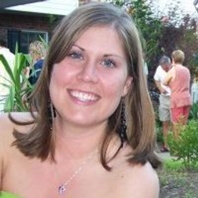 Profile Picture of Amanda Abbott (@amabbottpgh) on Twitter