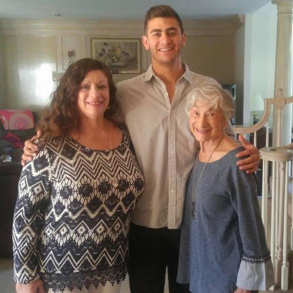 Profile Picture of Michael Sellaro (@msellaro79) on Poshmark