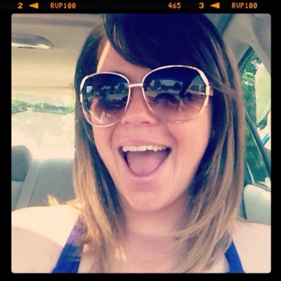 Profile Picture of Jenielle Cantagallo (@nellbellz) on Poshmark