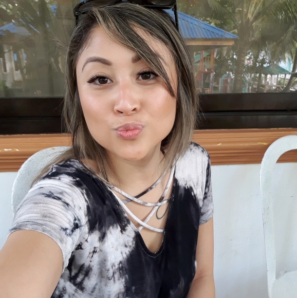 Profile Picture of Grace Fites (@gracefites) on Poshmark