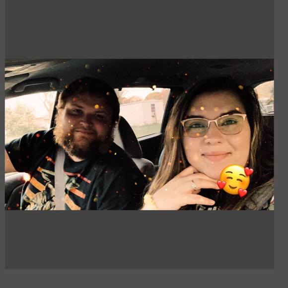 Profile Picture of Hailey Mackey (@haileybatgirl) on Poshmark