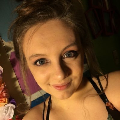 Profile Picture of Alexandra Hartwell (@Alex_hartwell12) on Twitter