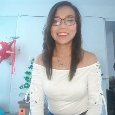 Profile Picture of Rocio Mireles (@LaFlacaMireles) on Twitter