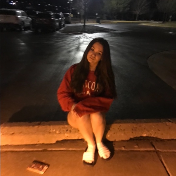 Profile Picture of Rylee Kriesel (@ryleekriesel) on Poshmark