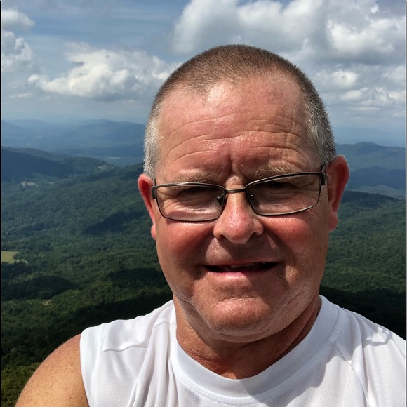 Profile Picture of Mark Olson (@mcolson41112) on Poshmark