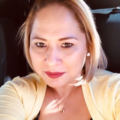 Profile Picture of Iris Recinos (@IrisRecinos6) on Twitter