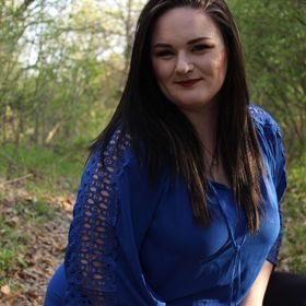 Profile Picture of Mikaela Roberts (@mikpelley) on Pinterest