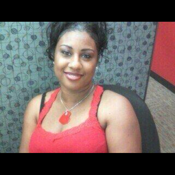 Profile Picture of Tomika Tarrant (@beginsome06) on Poshmark