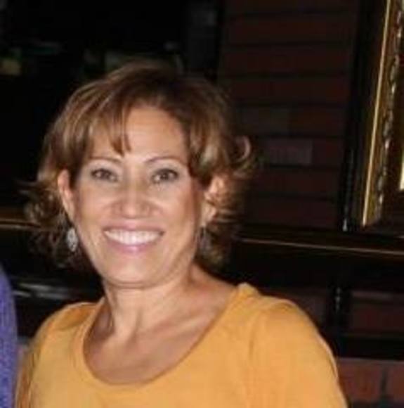 Profile Picture of Alma Telford (@ningoningo) on Poshmark