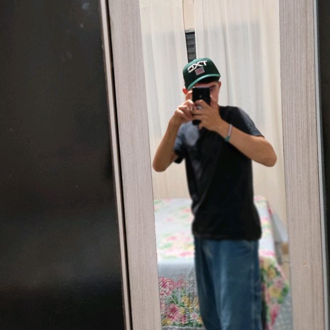Profile Picture of alisson_lx (@ray_souza_5) on Tiktok