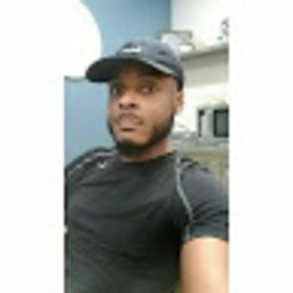 Profile Picture of Wendell Kohle (@wendellkohle) on Poshmark