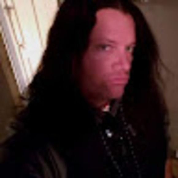 Profile Picture of Jason Sapienza (@jsapienza530) on Poshmark