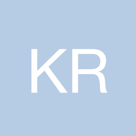 Profile Picture of Kari Ritter (@ritterkl) on Poshmark