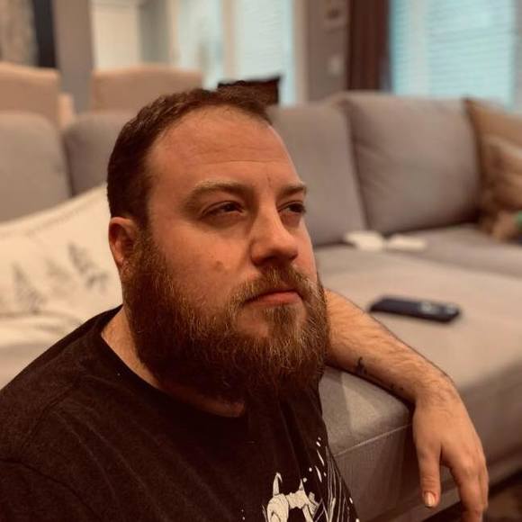 Profile Picture of Kenneth Holloway (@kenhollowayiv) on Poshmark