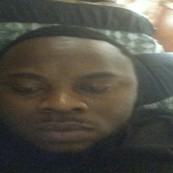 Profile Picture of Wayde Thompson (@firewayde6) on Poshmark