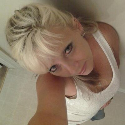 Profile Picture of Blondisnga (@PamelaCottongim) on Twitter