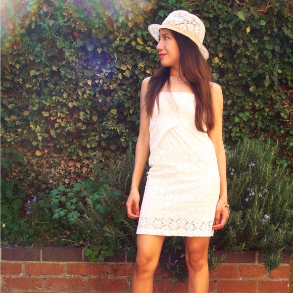 Profile Picture of Nadia Michaux (@nadiamichaux) on Poshmark