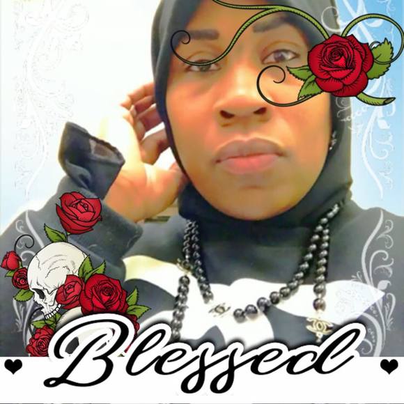 Profile Picture of Nafisa Abdullah (@ummnewnu) on Poshmark