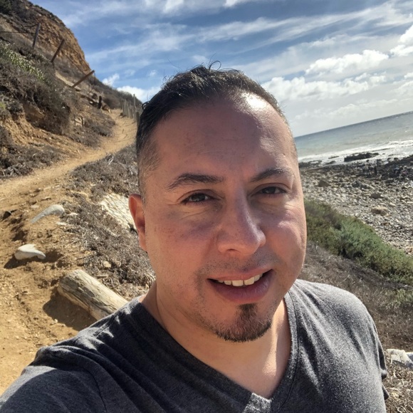 Profile Picture of Javier Perez (@javiwcom) on Poshmark