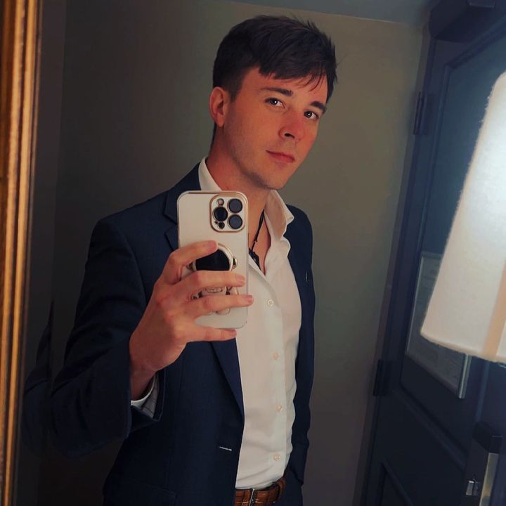 Profile Picture of Larry (@hihlarryous) on Tiktok