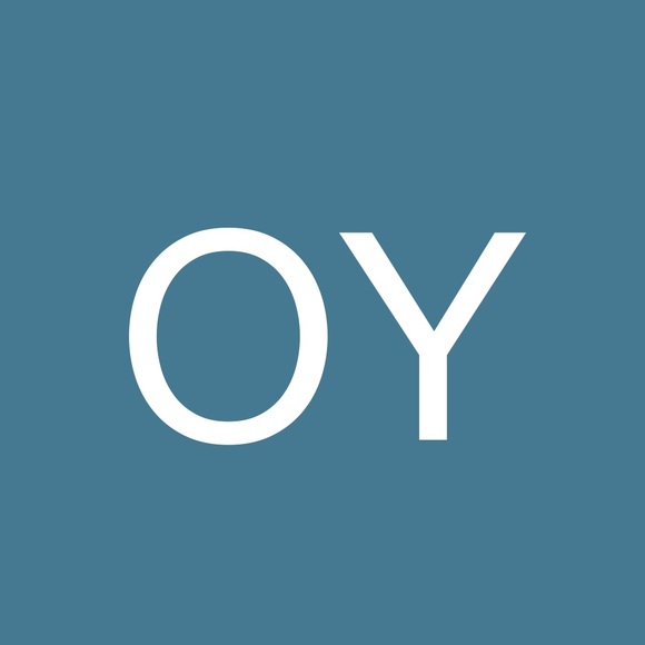 Profile Picture of Oshinay Yorks (@naybayduh) on Poshmark