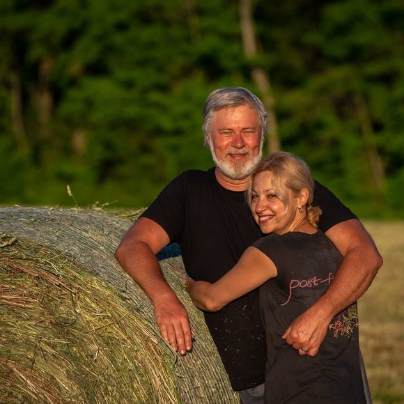 Profile Picture of Olivera White (@oliverawhite) on Poshmark