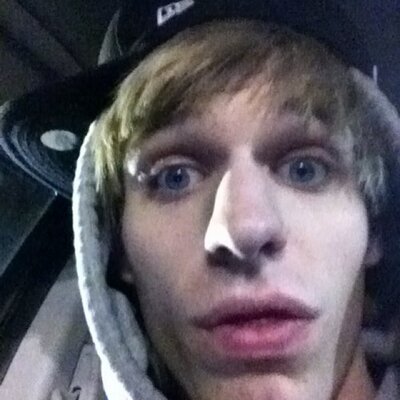Profile Picture of Collin Dulin (@CollinIsTgod) on Twitter