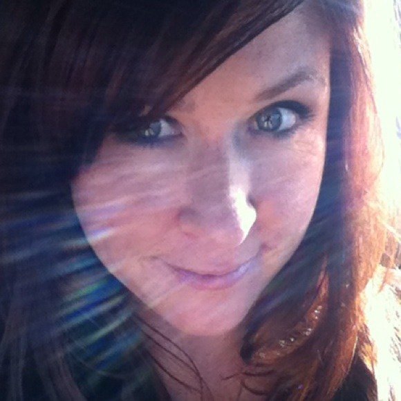 Profile Picture of Cheryl Grabicki (@cherylgrabicki) on Poshmark