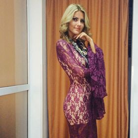 Profile Picture of Bistriceanu Anca (@ancutzakiss) on Pinterest