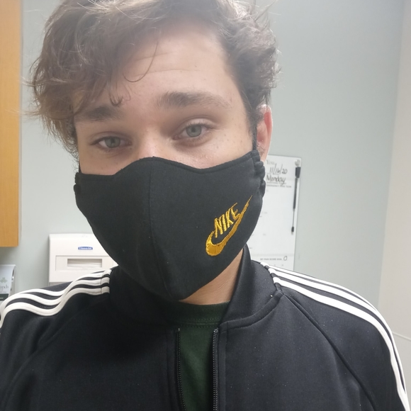 Profile Picture of Craig Nelson (@youngatl1999) on Poshmark