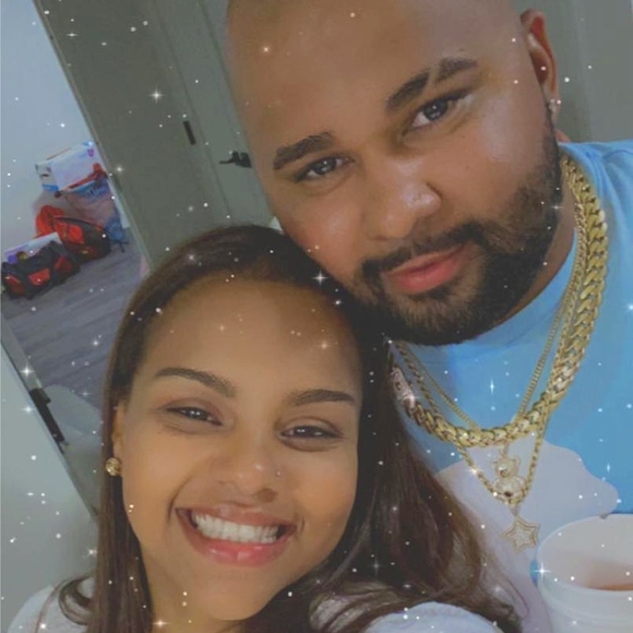 Profile Picture of Estarling Marmolejos (@estarling19) on Poshmark